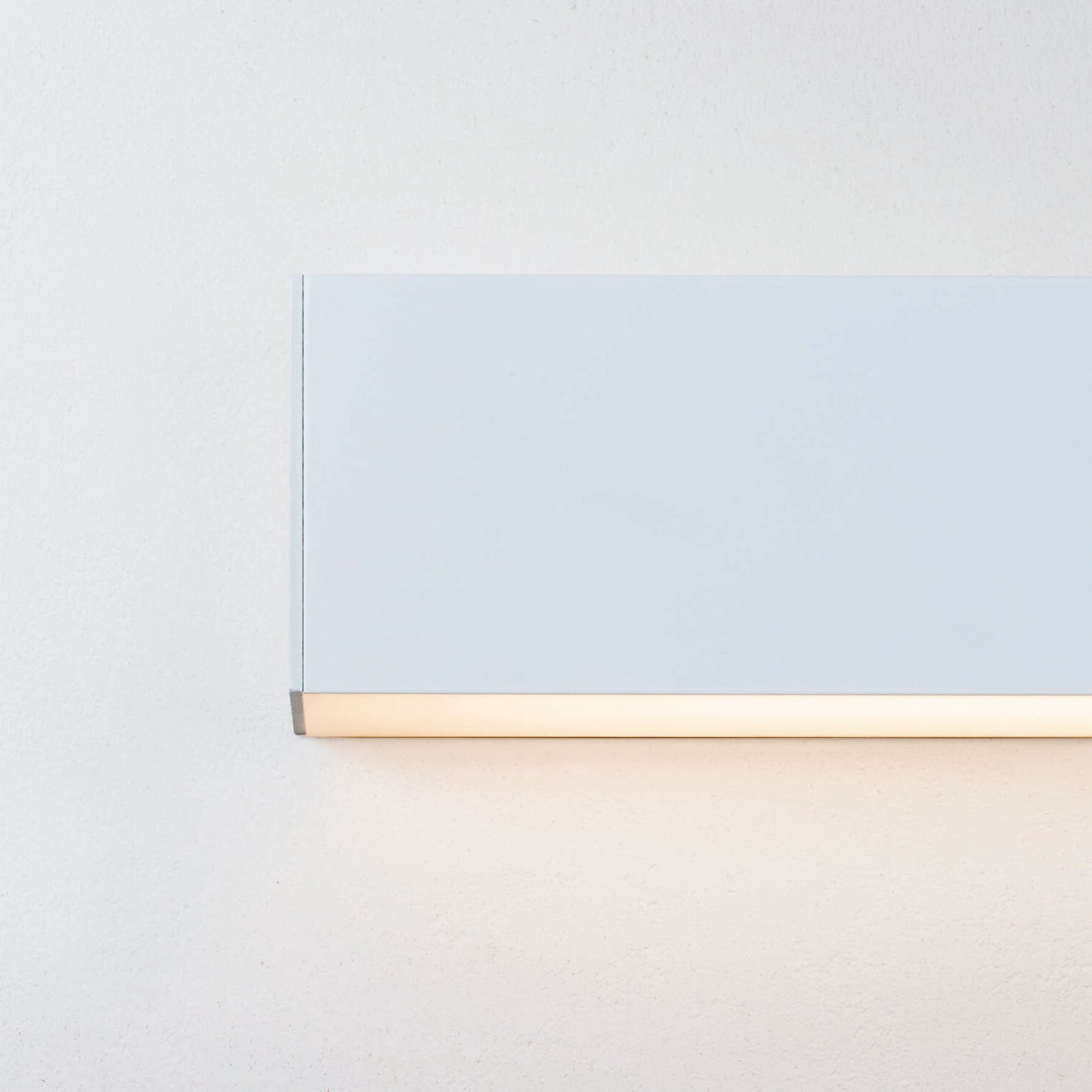 Nit Down Wall IND 890mm