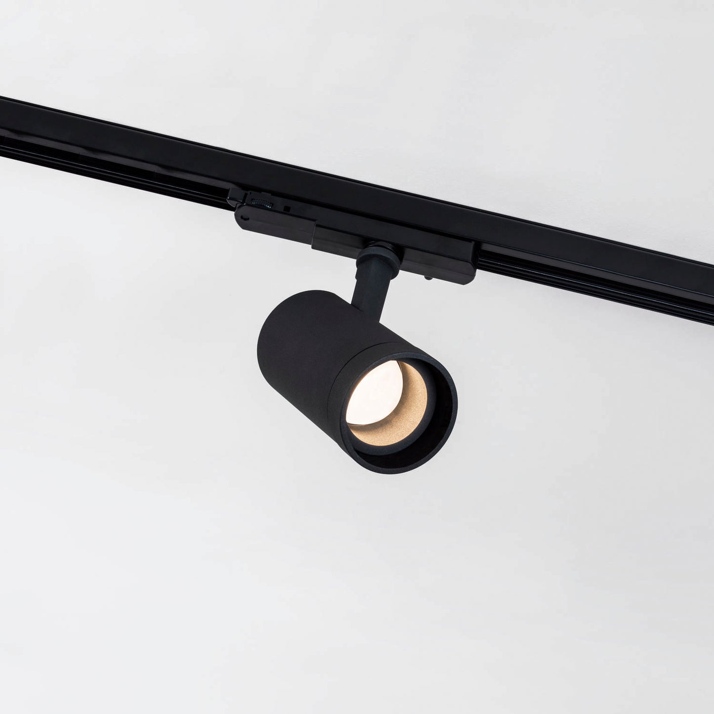 Hit Zoom XL 28,9W 90_3000K 9-42° Black PH-C [P604.930025ZM.BX.XX2]