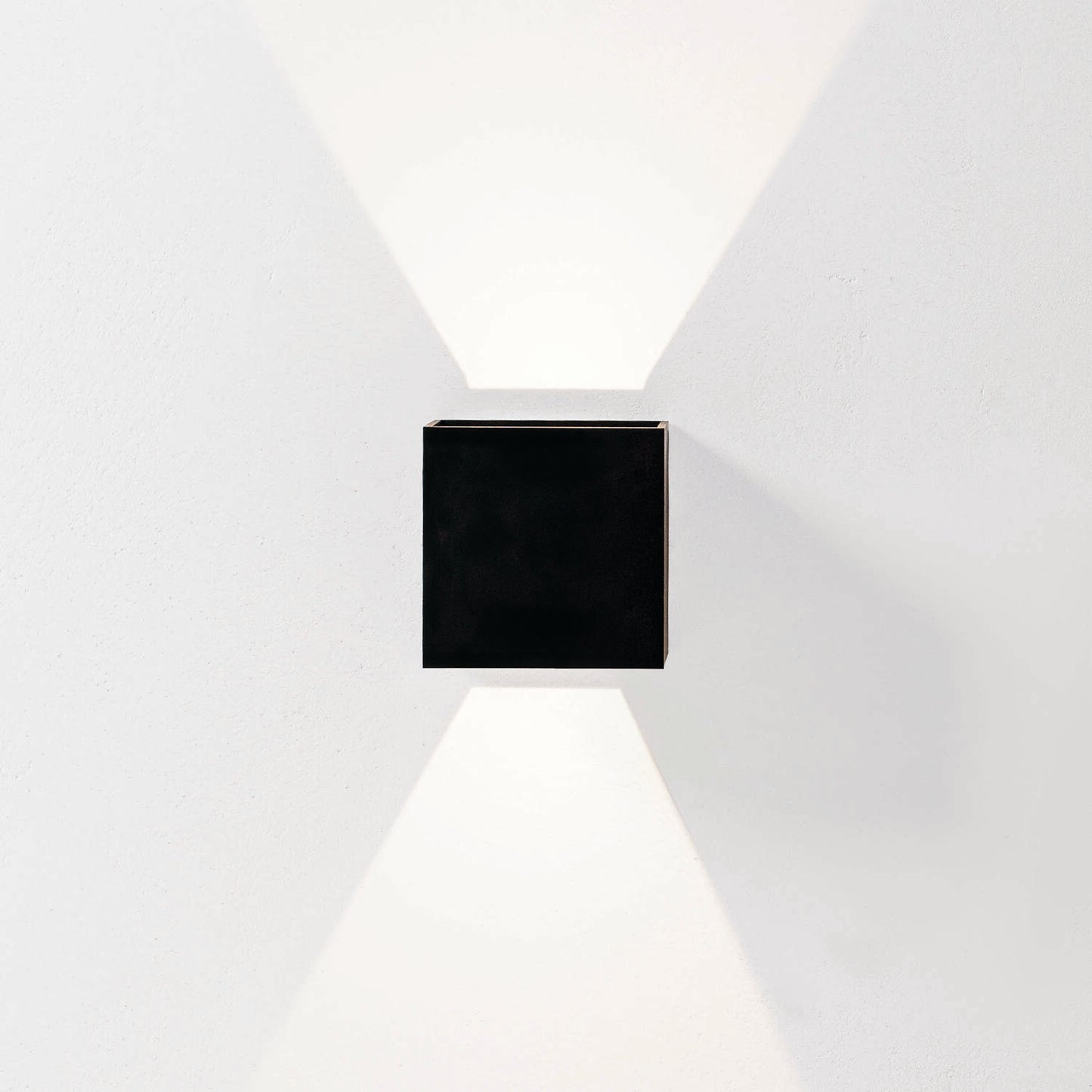 Kubbik 2x3,6W 80_3000K 0-120° IP65 White ON-F [X043.830006ZM.WX.XX1]