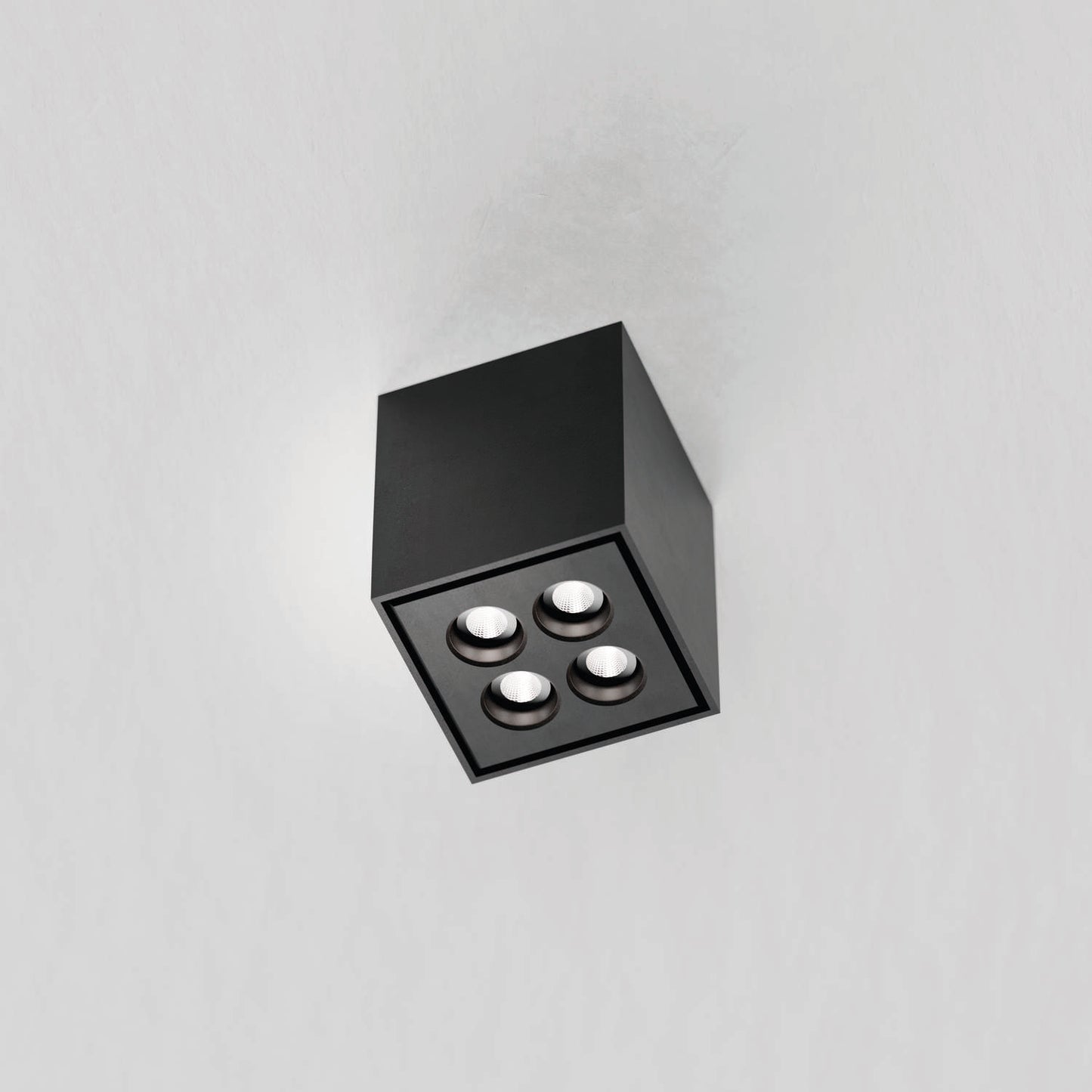 NIO_on 2x2 6,8W 90_3000K 40° IP54 Níquel ON-F [S422.93000640.DB.XX1]