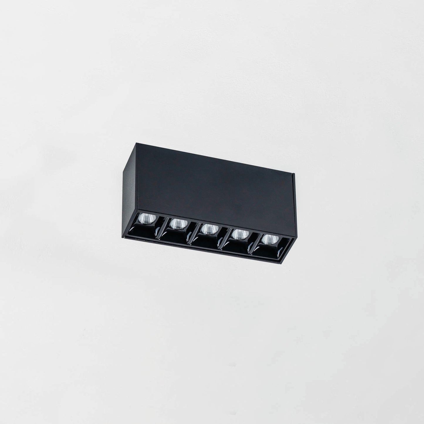 Nixe 5x1 en 11,1W 90_3000K 45° Negro ON-F [S001.93000945.BL.XX1]