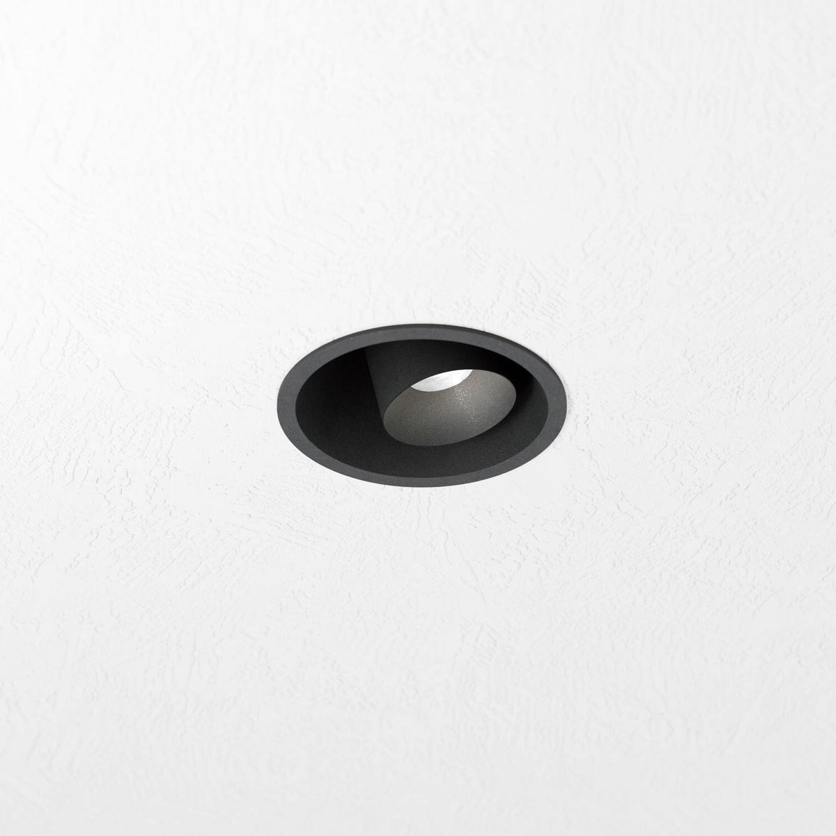 PM 33_in dl 8,2W 95_4000K 15° Slver ON-F [2245.I4000715.DS.XX1]