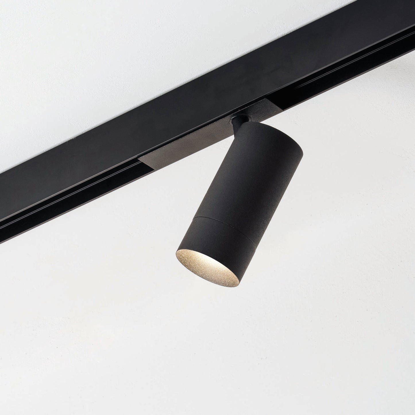 PM 55_trk mag 9W 90_3000K 40° Níquel 48V [6203.93000940.DB.XX1]