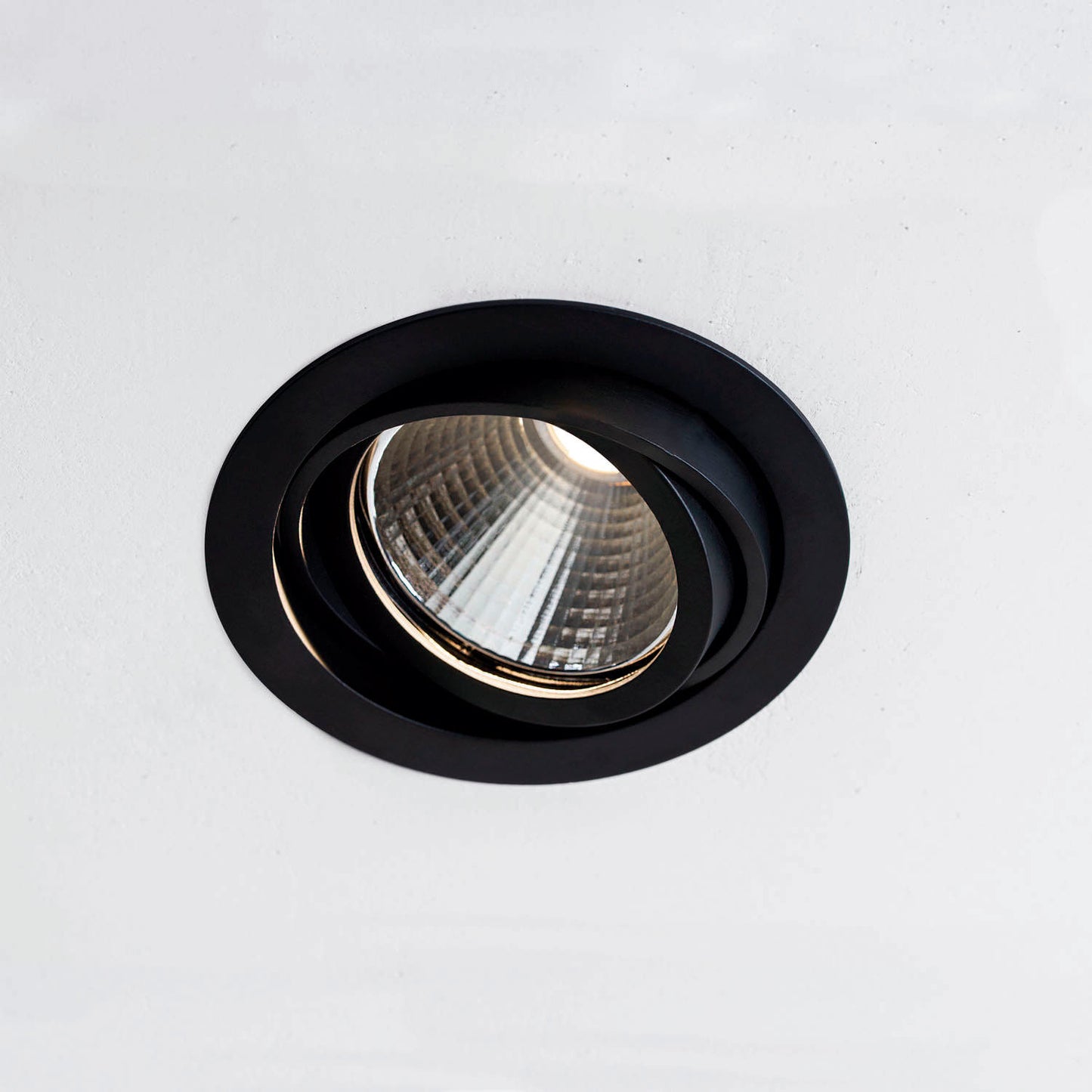 Prisma 36,2W 90_4000K 60° Black ON-F [E030.94003160.BL.XX1]