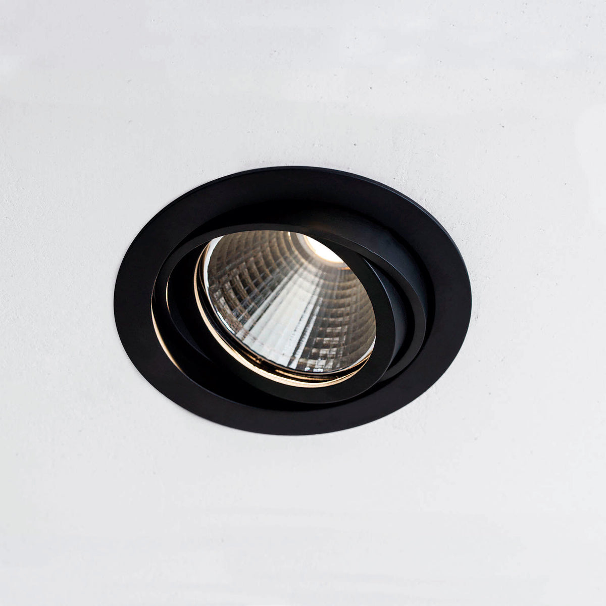 Prisma 28,1W 90_4000K 24° White ON-F [E030.94002424.SL.XX1]