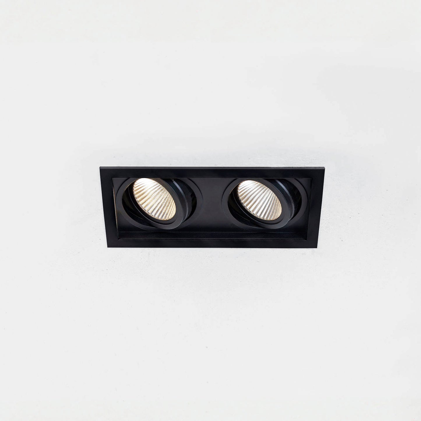 Slim 50 2x1 2x10,3W 90_2700K 20° White 1-10 [E232.92701820.SL.XX3]